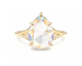 Rose Cut Pear Moissanite Gemma Ring